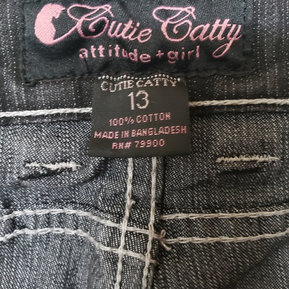 Slim Cut Jeans - Picture 5 of 5